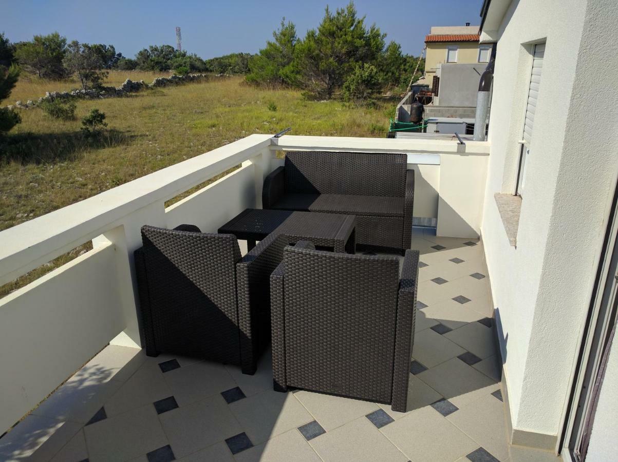 Apartmani Deak Vir Exterior photo